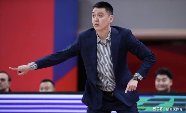 钱程策略 辽宁离队第一人正式揭晓，杨鸣下课悬念揭晓，辽篮清理门户